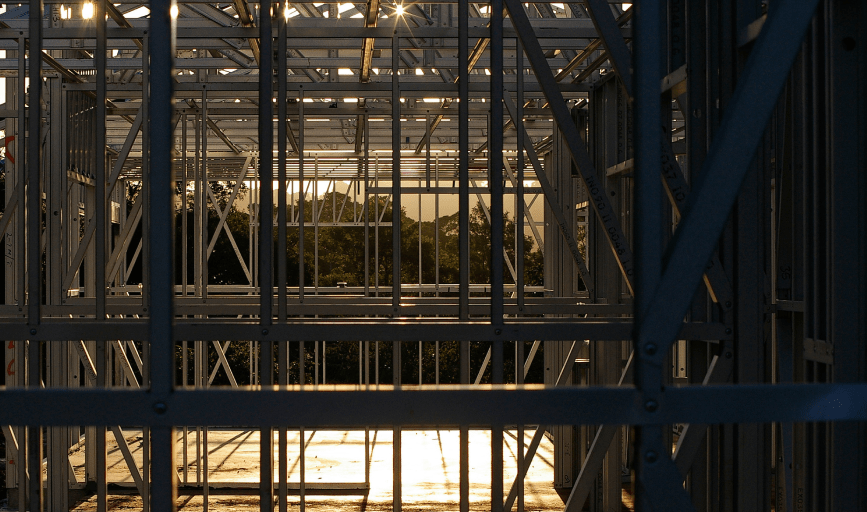 COMMERCIAL CONSTRUCTION